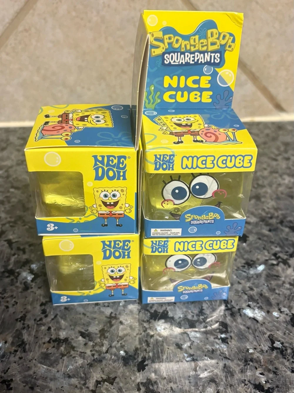 SPONGEBOB SQUAREPANTS NICE CUBE SUGAR MATERIAL YELLOW COLOR SQUISHY TOY